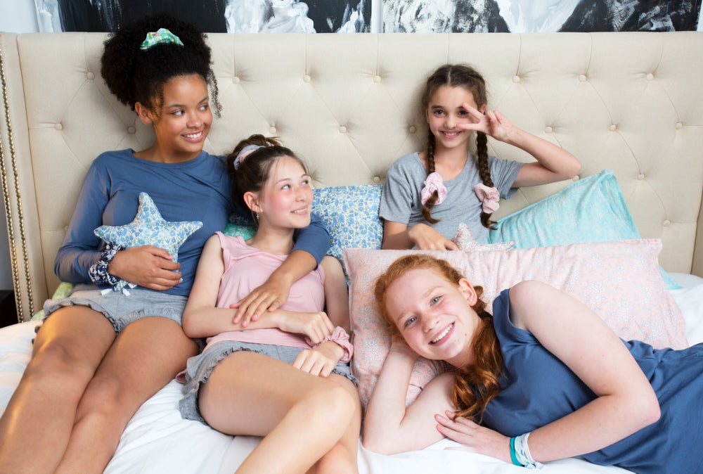 Teen girls pyjamas  PJ SET - Lounge Pants & Short Sleeve Sleep Tee - Love  Haidee